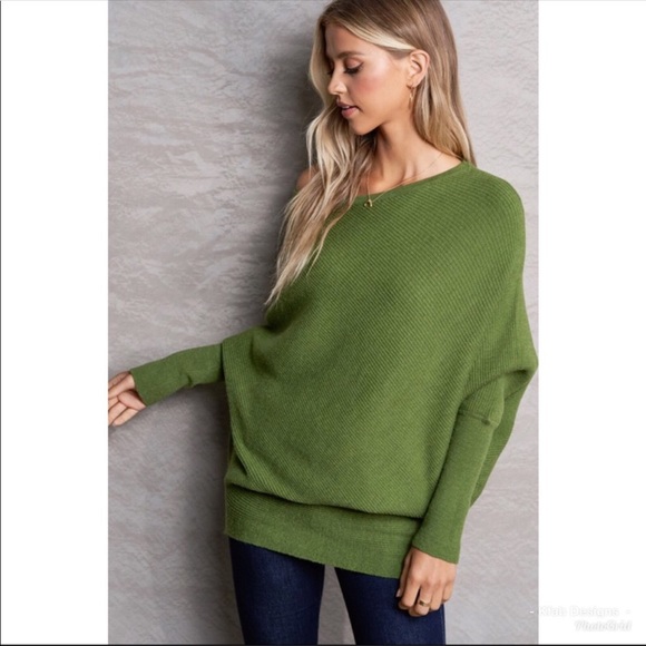 COPY - ✨RESTOCK ✨Olive Green Slouchy Sweater 🍁🌾🌱 - Picture 5 of 6